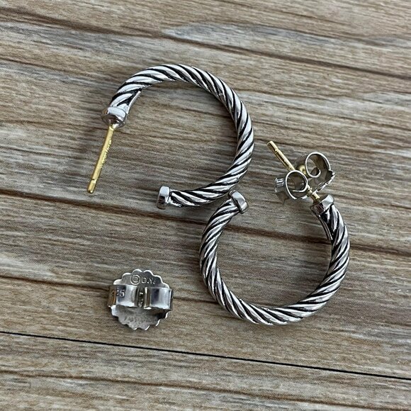 David Yurman Sculpted Cable Hoop Earrings in 925 Sterling Silver - Picture 7 of 7